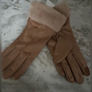 Faux fur winter gloves
